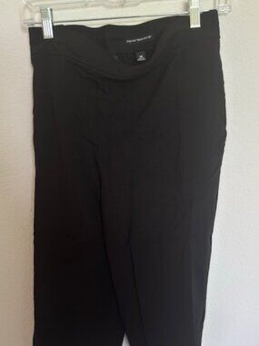 Women's black capris